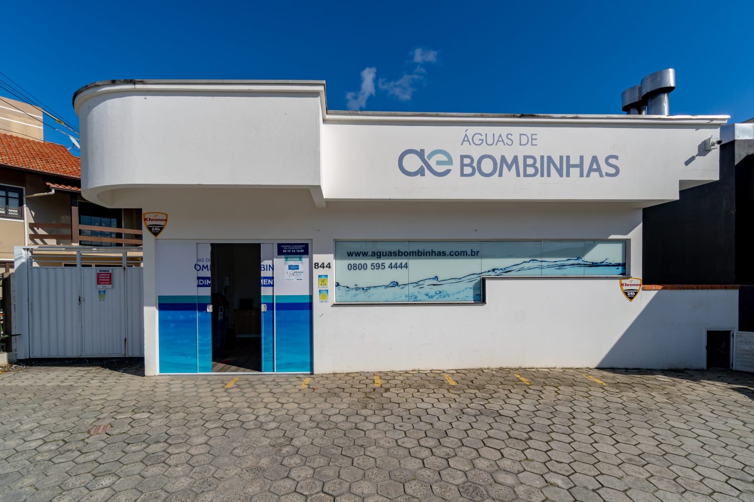 Moradores de Bombinhas podem regularizar dívidas de água e esgoto com até 80% de desconto até dia 27 de março